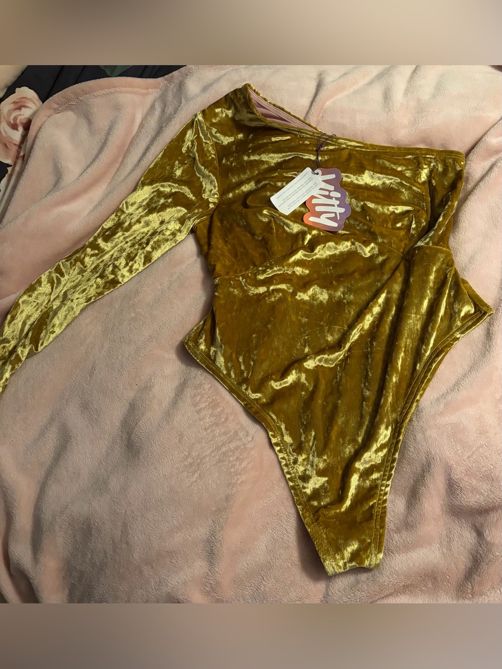 Velvet One-Shoulder Bodysuit in Gold Lizzo Yitty